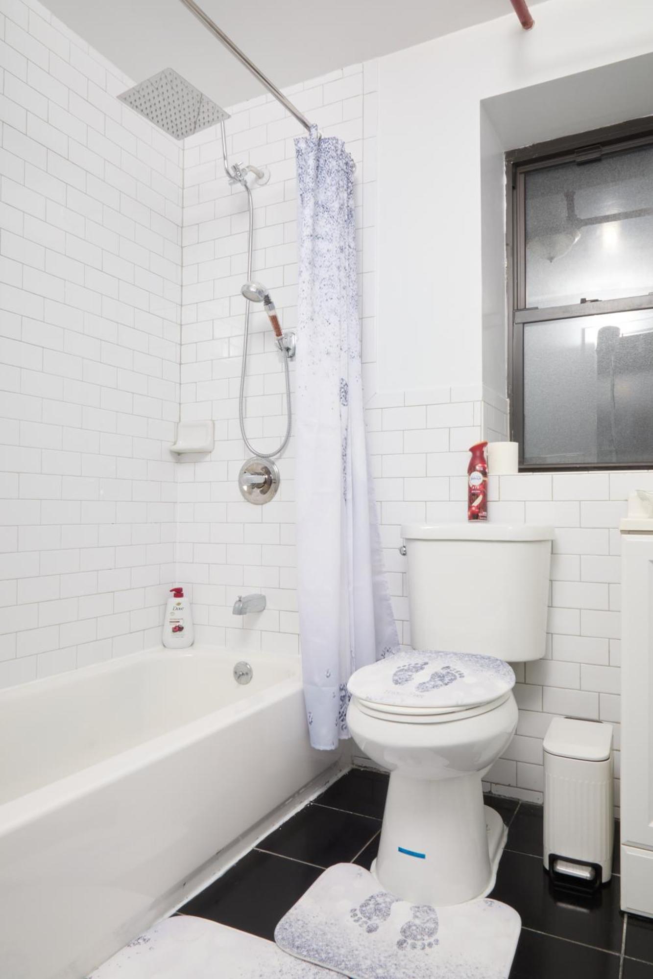Comfy Guest House In Hell'S Kitchen นิวยอร์ก ภายนอก รูปภาพ